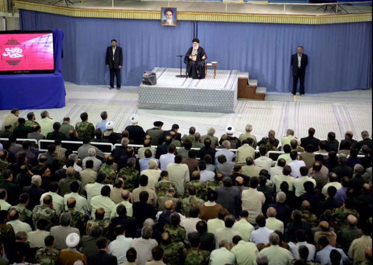 Bloomberg: Obama Needs to Go the Whole Mile on Iran Diplomacy