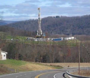 Marcellus_Shale_Gas_Drilling_Tower_1_crop