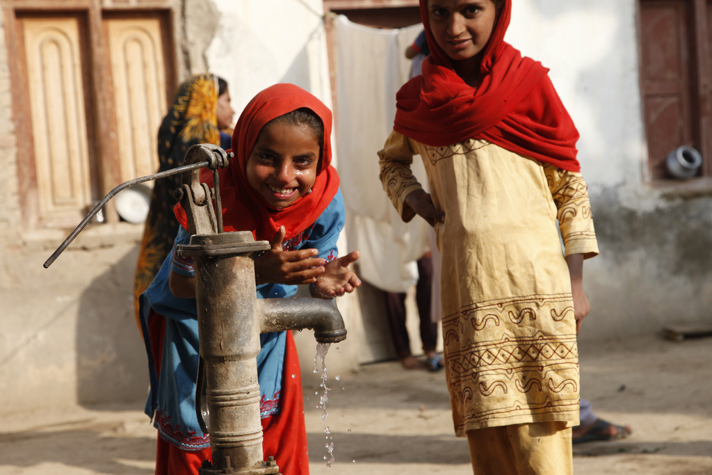 Avoiding Water Wars: Water Scarcity in South and Central Asia