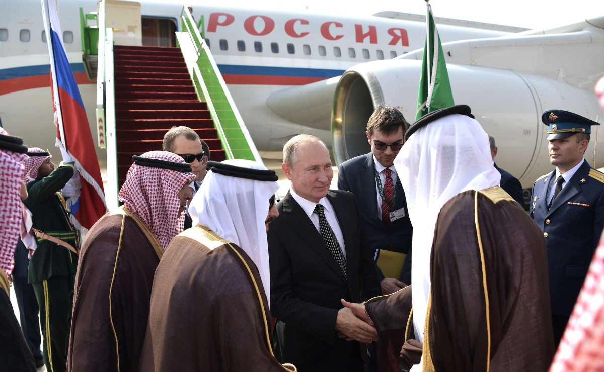 Russia Resurgent: Syria Allows Russia to Take Center Stage in Mid East