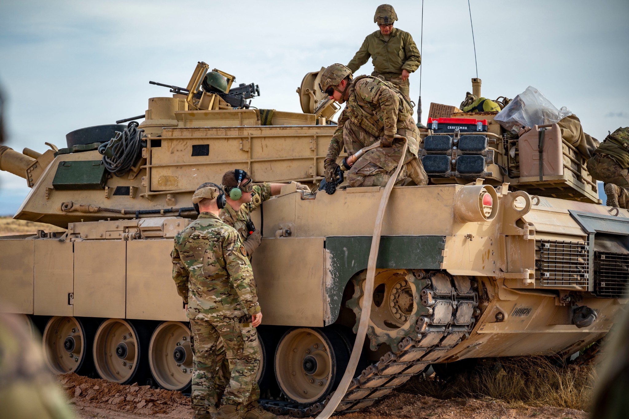 Leopard 2 Tanks to Go on Ukrainian Offensive. Main Features