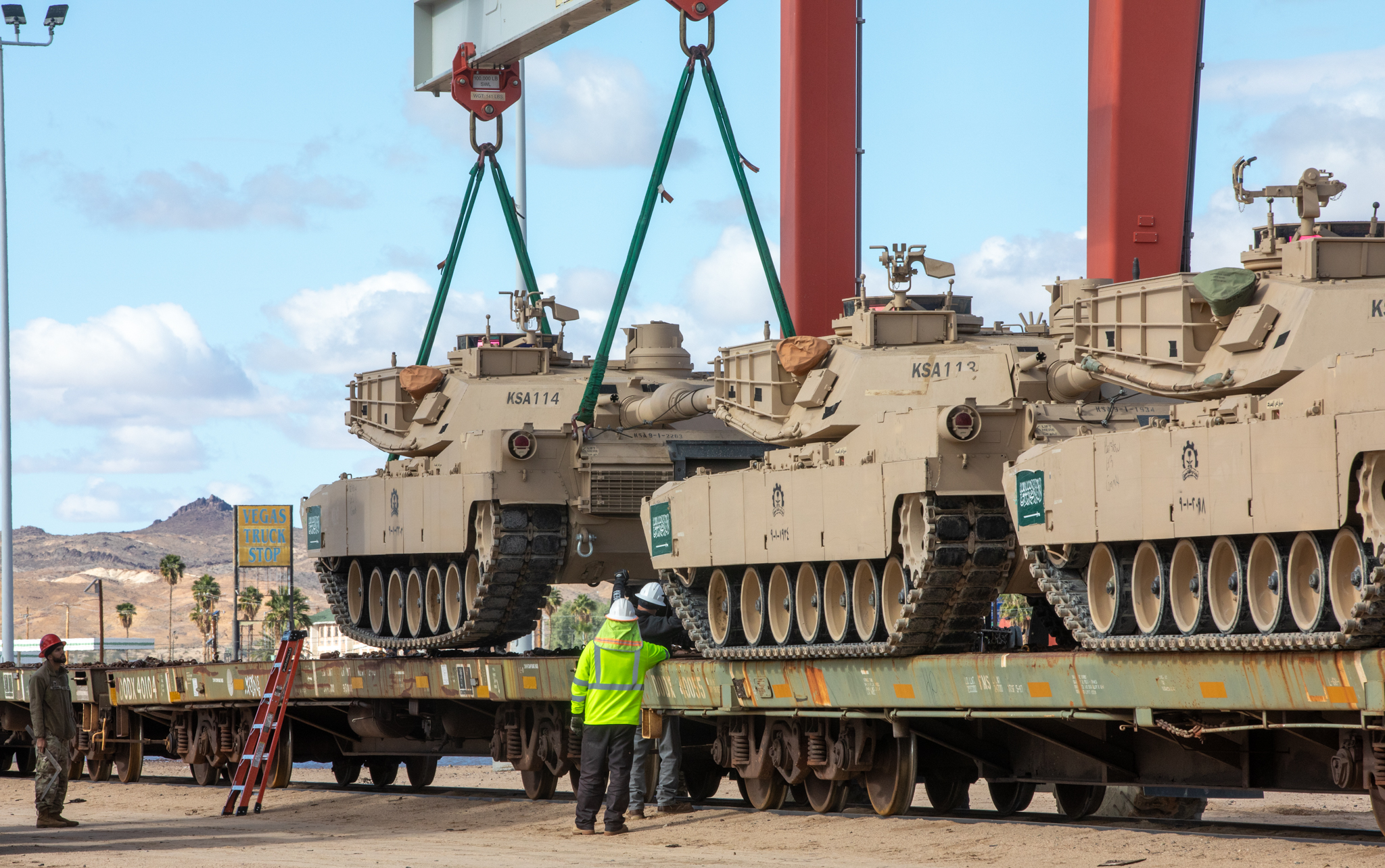 Saudi Arabia Cannot Buy Victory in Yemen